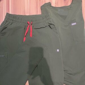 Hunter Green Figs - XS petite high waisted pants, XS top
